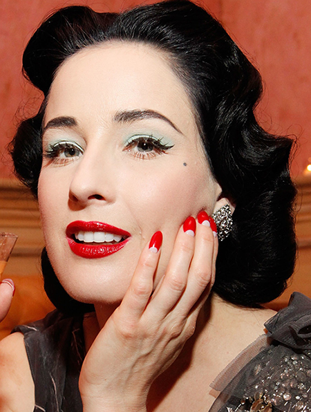 dita-von-teese-moon-manicure