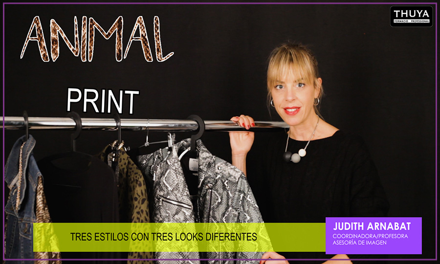 Judith Arnabat junto a los tres estilos de animal print