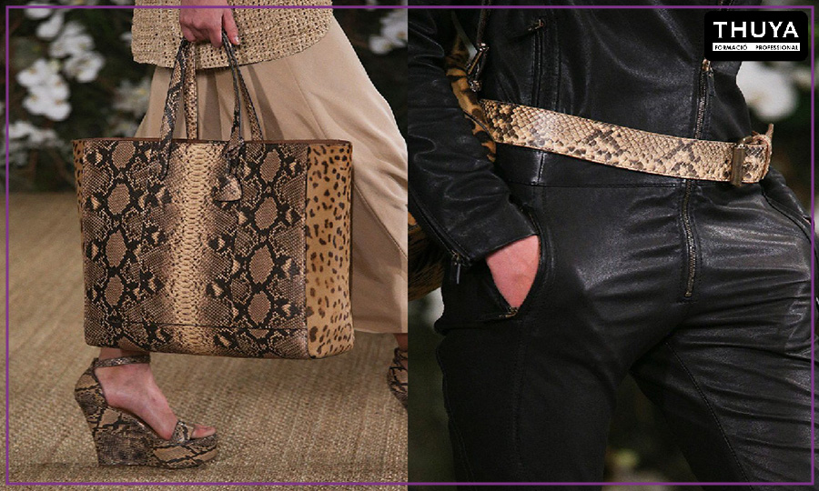 dos complementos para llevar con estampado animal print